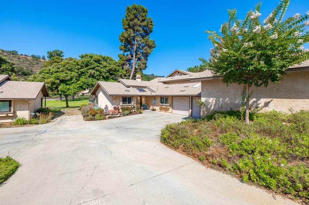 4121 Cyprus Island Ct, Fallbrook, CA 92028
