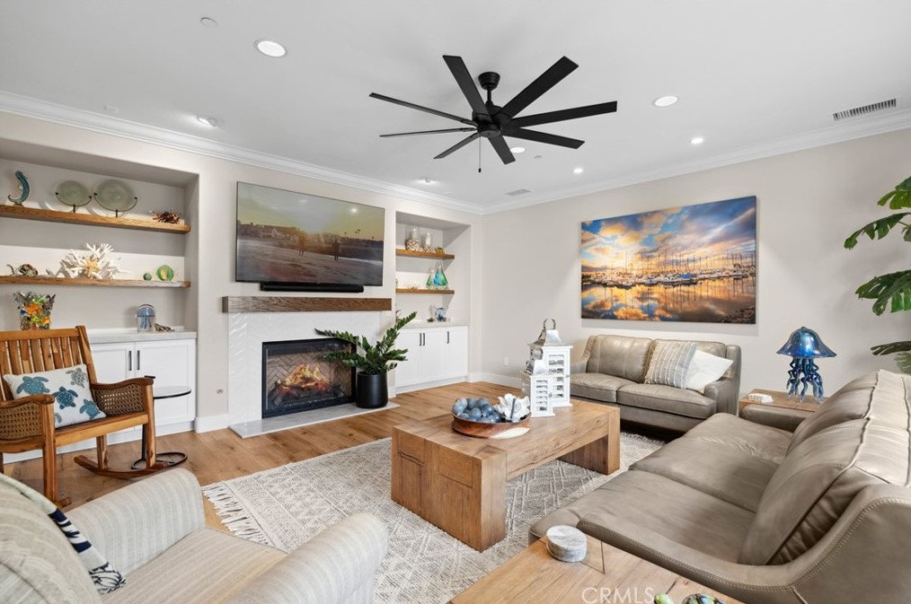 8352 Noelle Drive, Huntington Beach, CA 92646