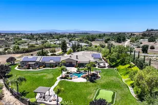 39520 Colleen Way, Temecula, CA 92592 - Photo 2