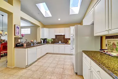 39946 Via Graziana, Murrieta, CA 92562 - Photo 12