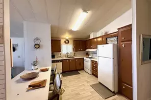 1300 W Menlo, Hemet, CA 92543 - Photo 6