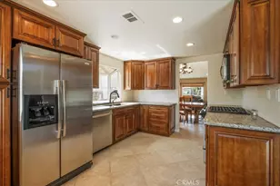 36330 St Raphael Dr, Murrieta, CA 92562 - Photo 10