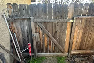 2174 Avenida Olivos, Hemet, CA 92545 - Photo 14