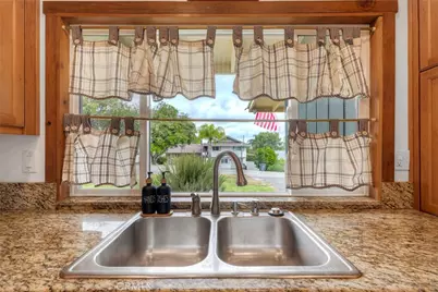 316 W Kalmia, Fallbrook, CA 92028 - Photo 8