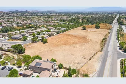 2 Jackson Ave, Murrieta, CA 92562 - Photo 12
