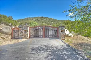 29155 Buckshot Canyon Rd, Escondido, CA 92026 - Photo 2