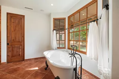 30718 Mesa Crest Road, Valley Center, CA 92082 - Photo 22