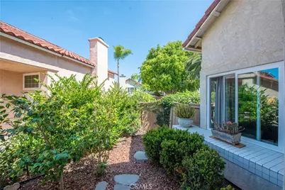 2654 Seacrest Court, Vista, CA 92081 - Photo 2