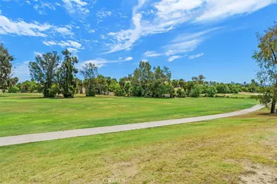 38240 Camino Cinife, Murrieta, CA 92563 - Photo 6