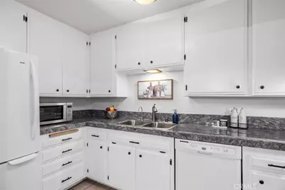 3266 1st Ave #13, San Diego, CA 92103 - Photo 16