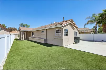 24181 Corte Cordoba, Murrieta, CA 92562 - Photo 32