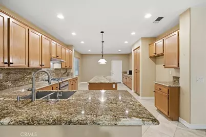 31945 Pasos Place, Temecula, CA 92591 - Photo 6