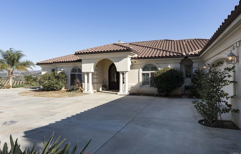 2506 Dos Lomas, Fallbrook, CA 92028-9158