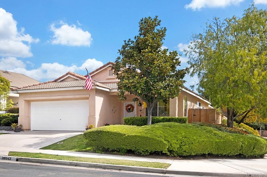 39942 Ashwood Ln, Murrieta, CA 92563-5043