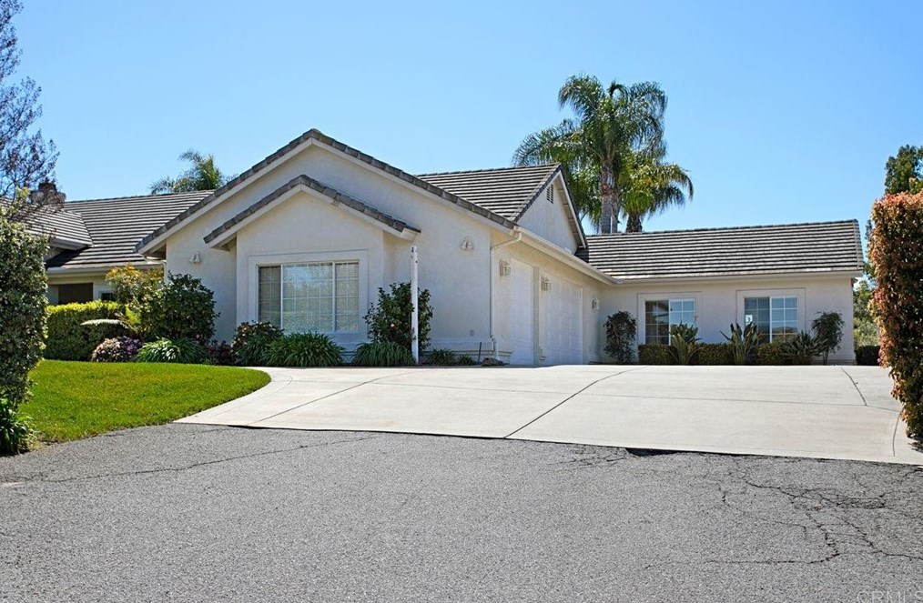 14433 Tyler Ln, Valley Center, CA 92082