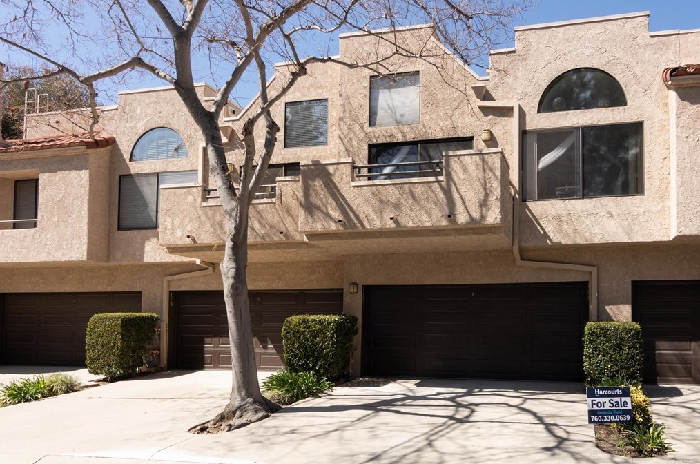 179 Mcafee Ct, Thousand Oaks CA 91360-2671 exterior