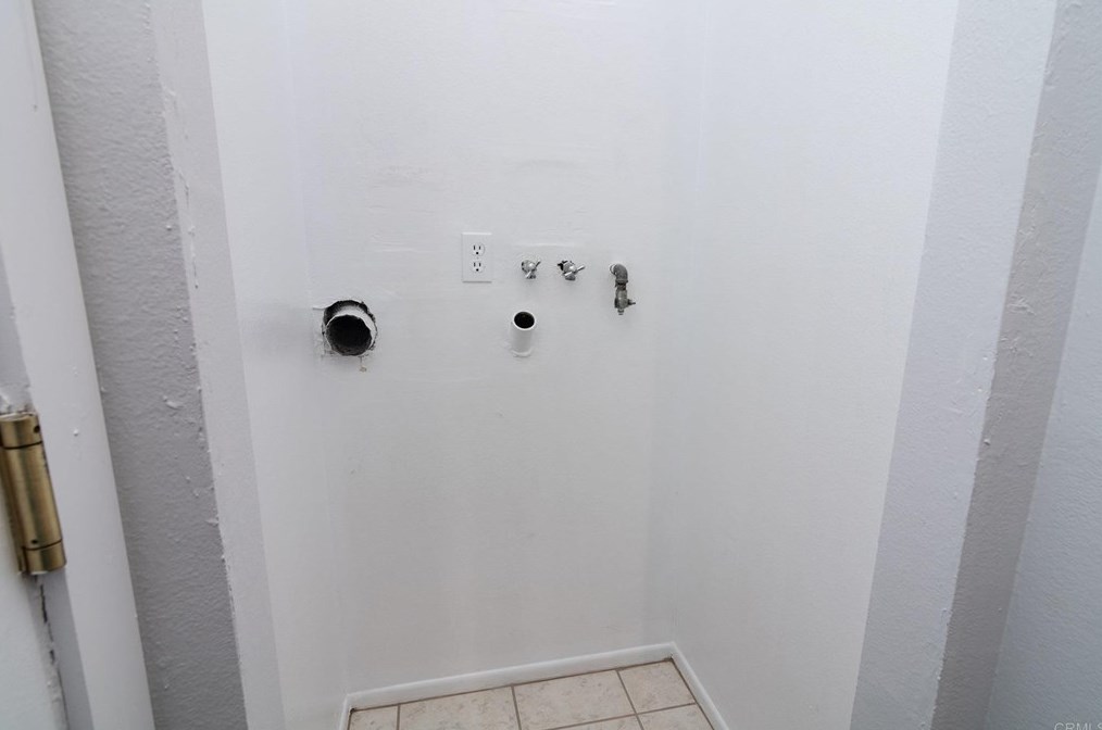 179 Mcafee Ct, Thousand Oaks CA 91360-2671 exterior