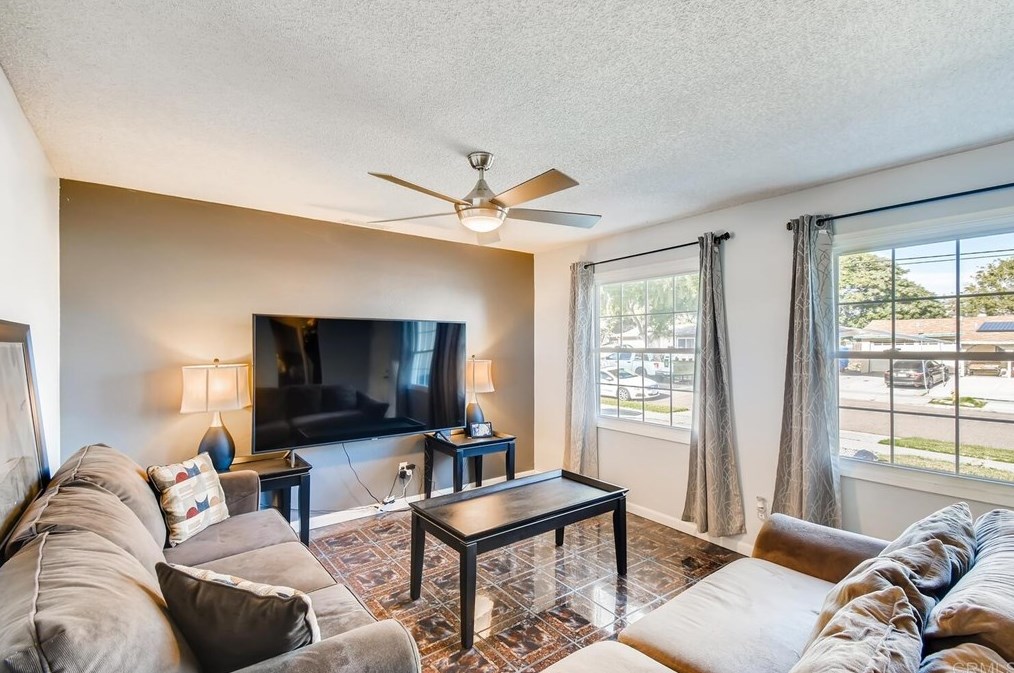 1618 Folkestone St, Spring Valley, CA 91977-3729