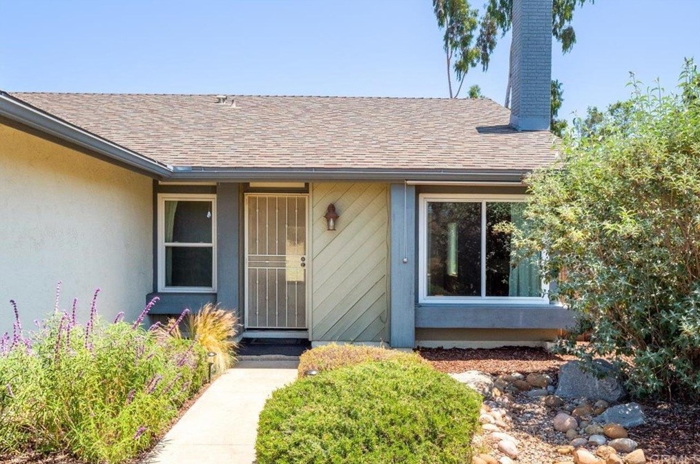 1426 Autumn Woods Pl, Escondido, CA 92029-4114