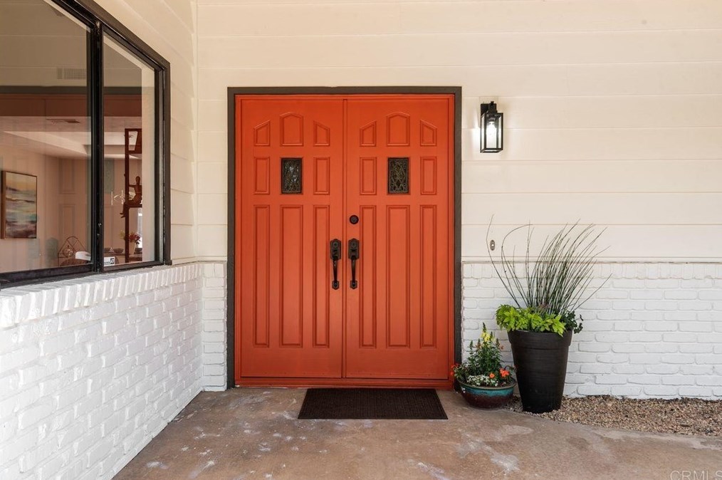 2004 Troy Pl, Vista, CA 92084