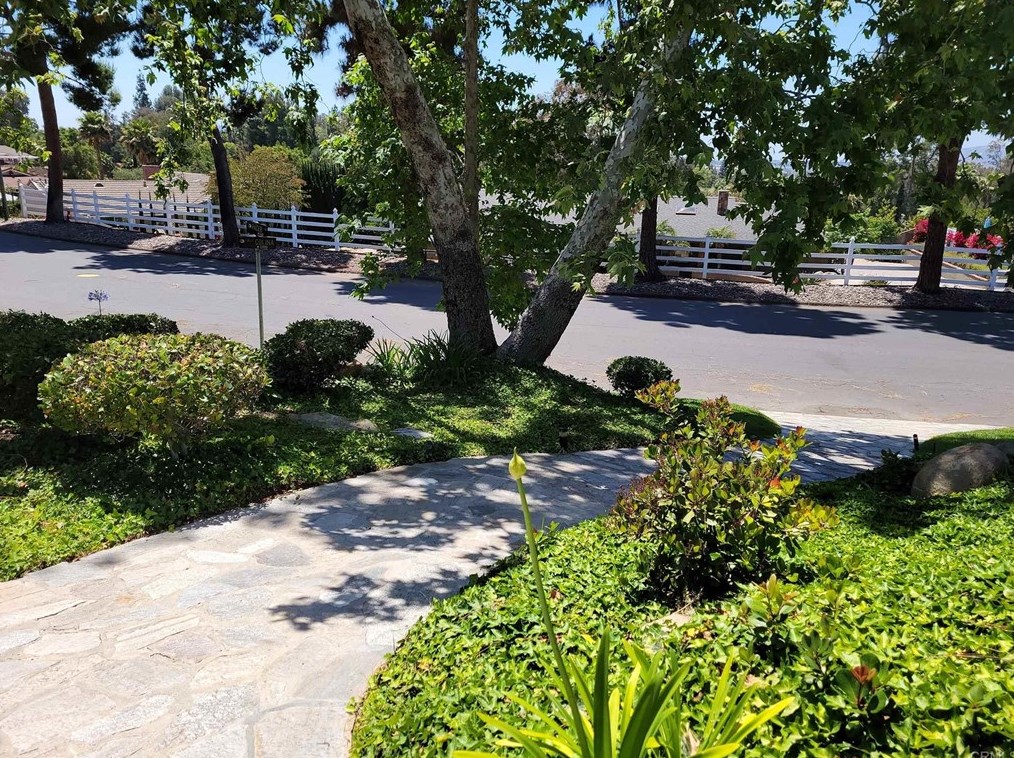 13304 Pacer Ln, Poway, CA 92064-1616