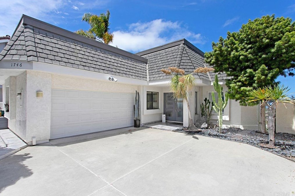 1746 Burgundy Rd, Encinitas, CA 92024