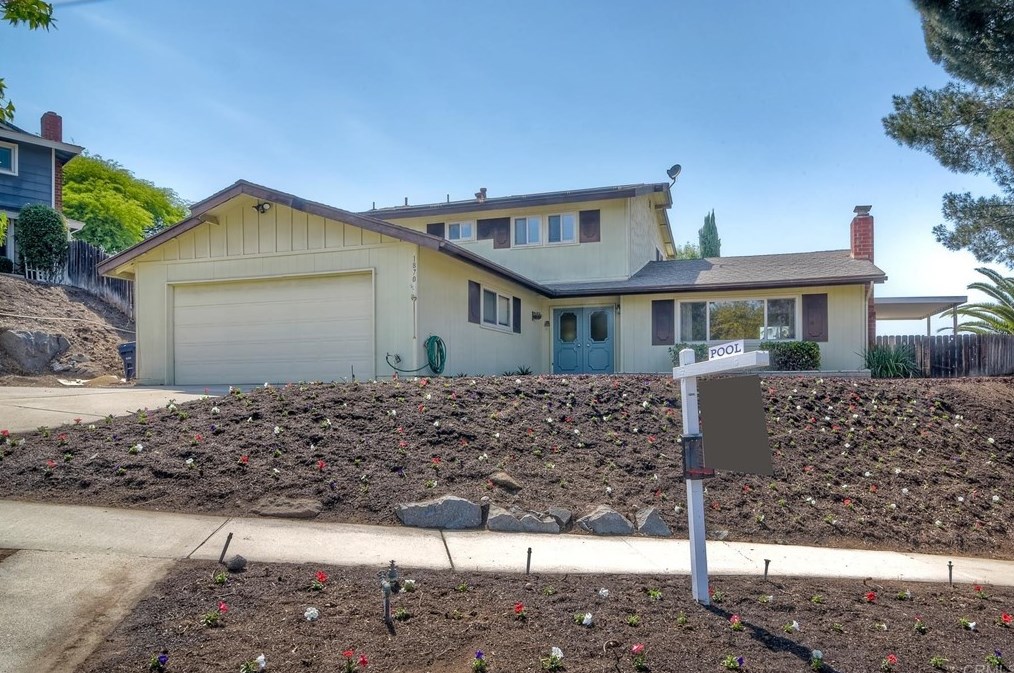1870 Jeffrey Ave, Escondido, CA 92027-4441