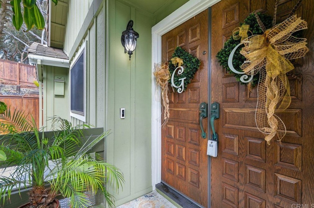 2882 Woodridge Cir, Carlsbad, CA 92008