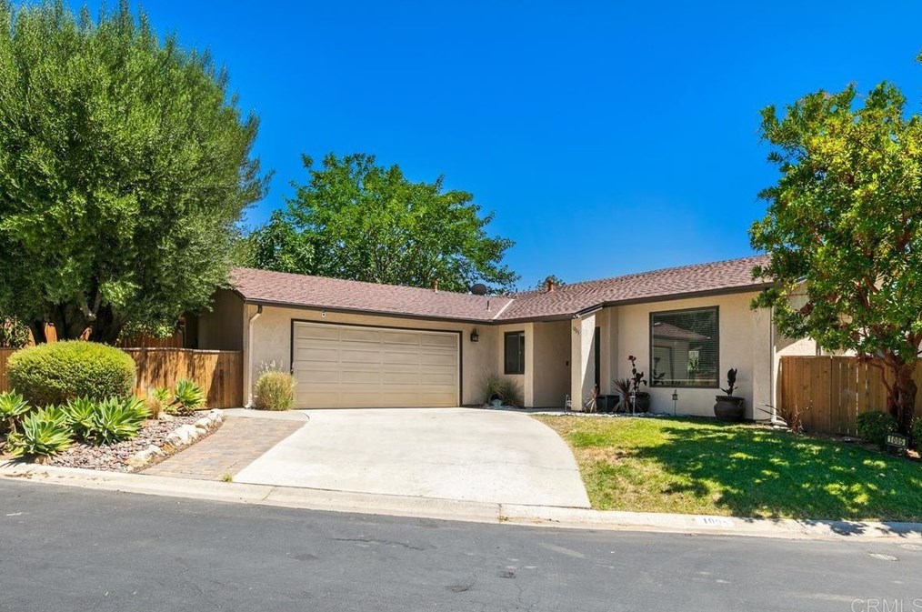 1005 Woodcreek Rd, Fallbrook, CA 92028