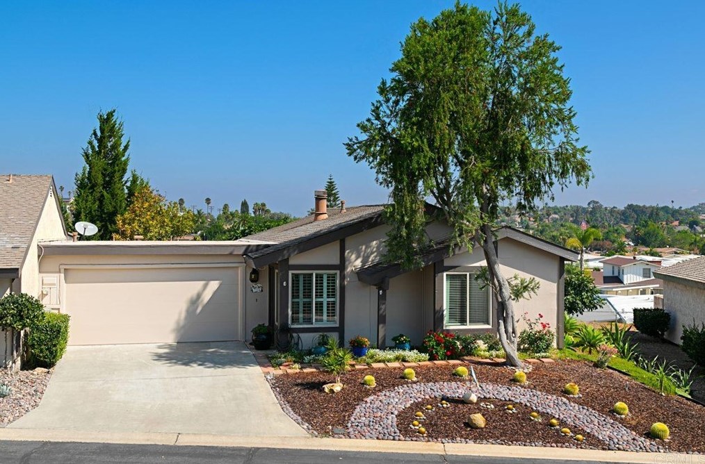 716 Nob Cir, Vista, CA 92084
