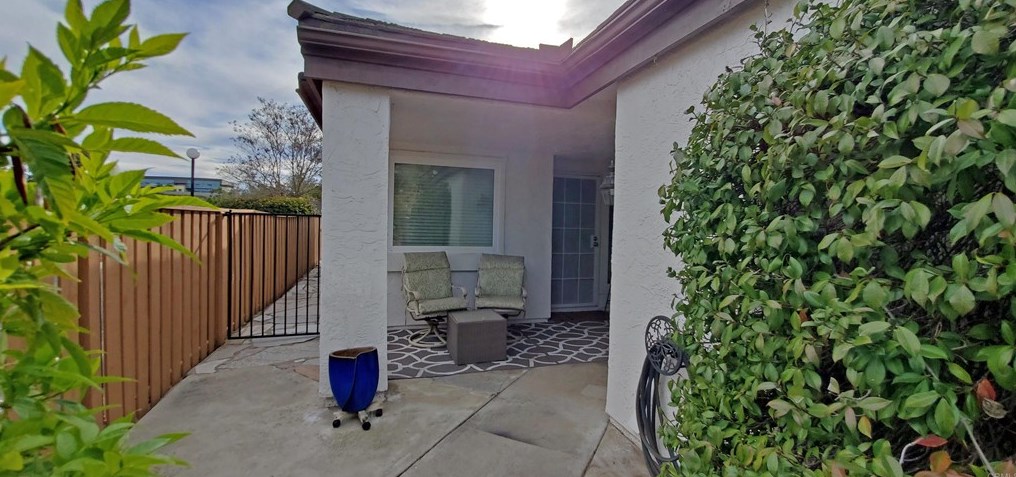 1815 Castle Gln, Escondido, CA 92029-3028