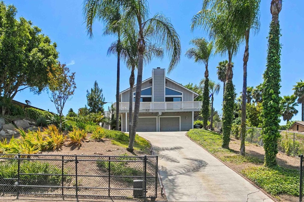 1546 San Luis Rey Ave, Vista, CA 92084