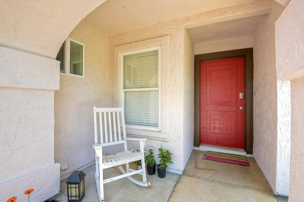 2650 Meadowbrook Pl, Escondido, CA 92027-4241