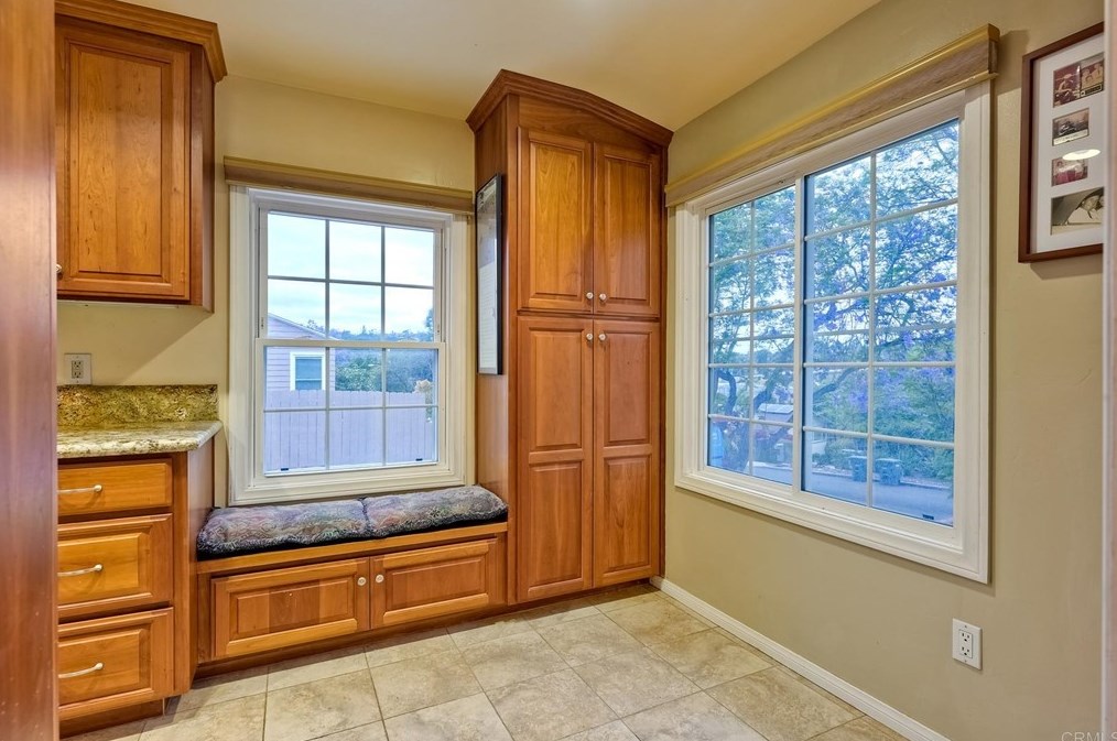 8845 Greenview Pl, Spring Valley CA  91977-1018 exterior