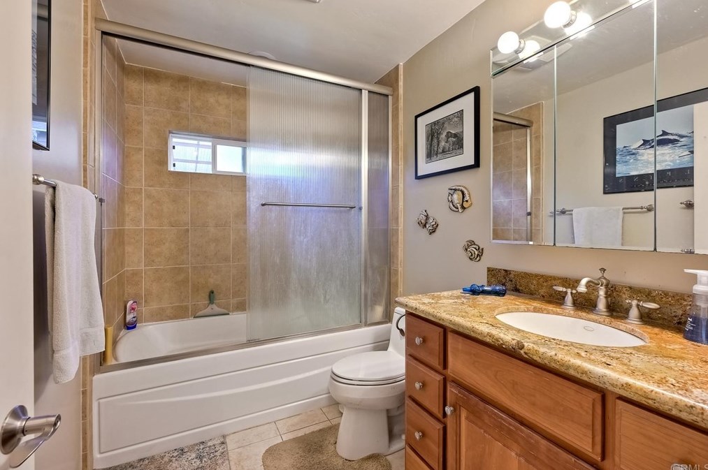 8845 Greenview Pl, Spring Valley CA  91977-1018 exterior