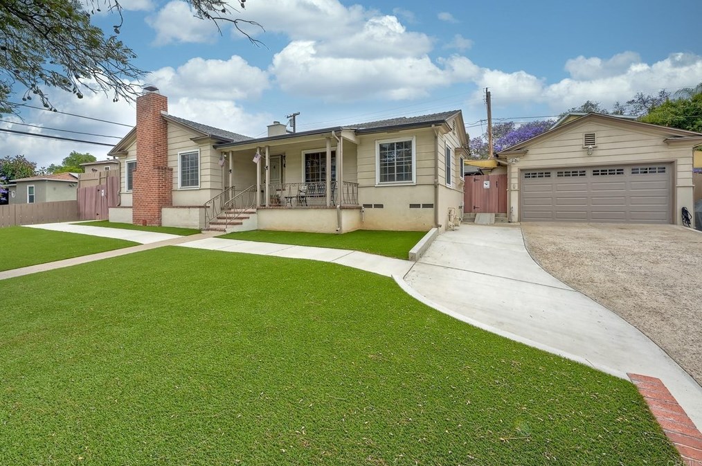 8845 Greenview Pl, Spring Valley CA  91977-1018 exterior