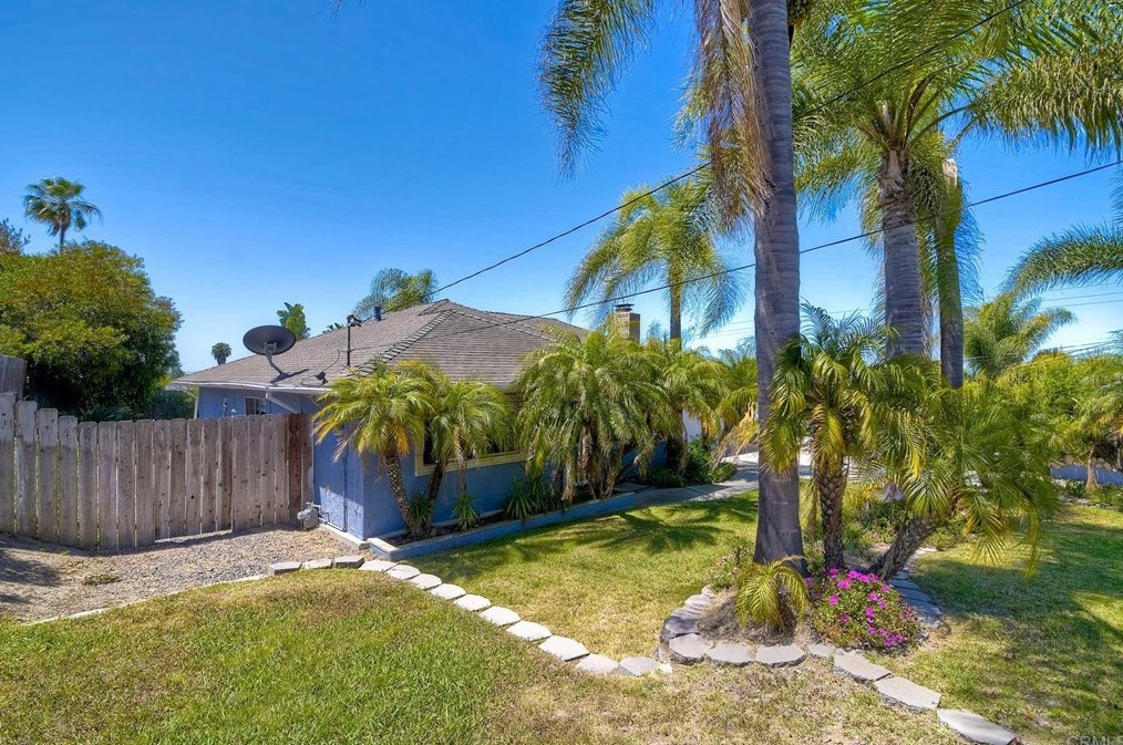 923 Nolbey St, Cardiff by the Sea, CA 92007