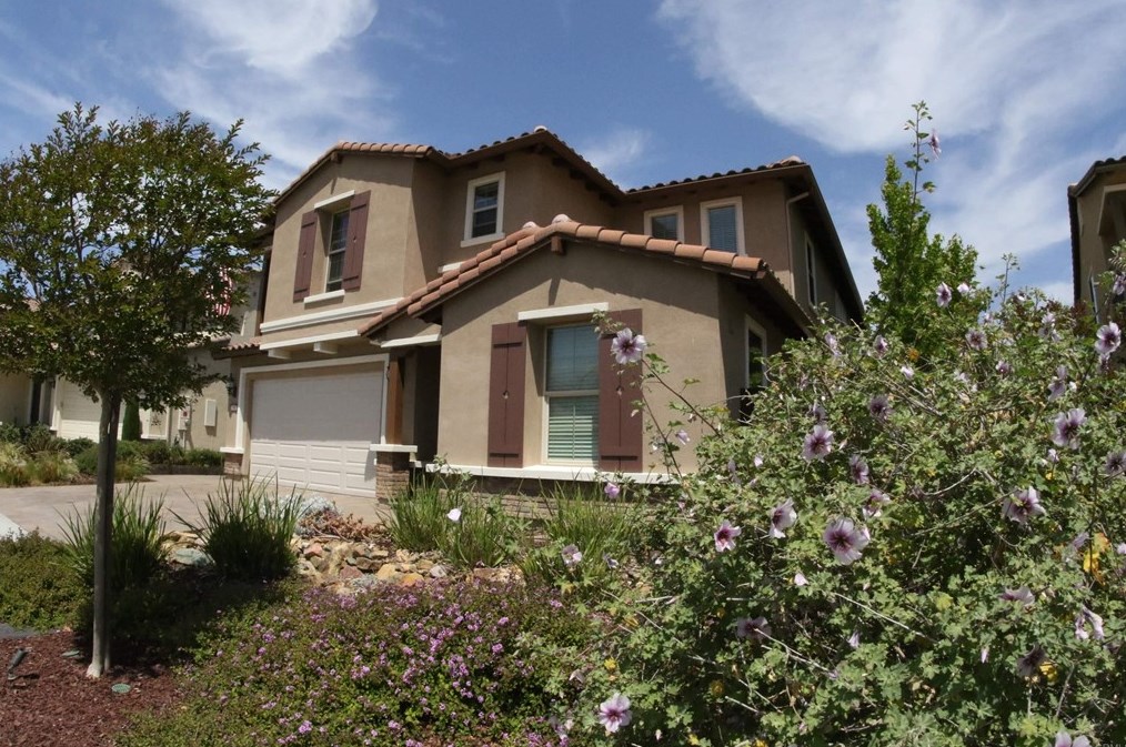 508 Machado Way, Vista, CA 92083