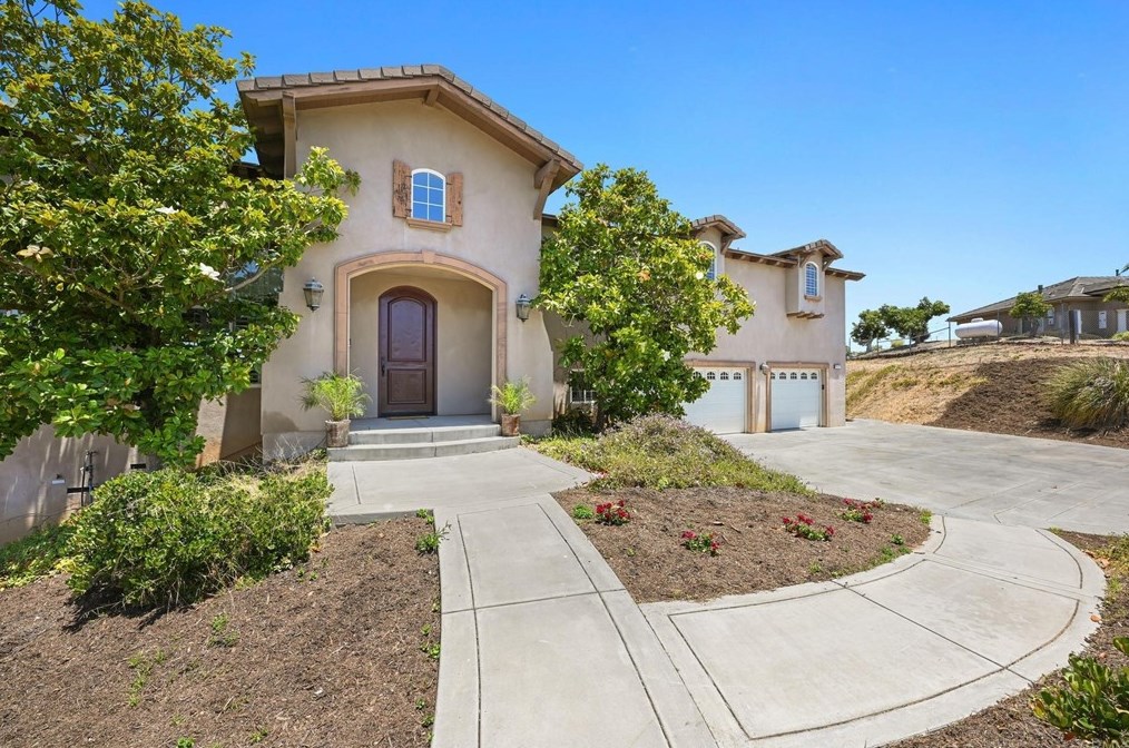 30415 Circle R Ln, Valley Center, CA 92082