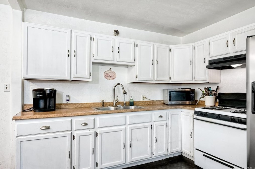 144 N Drexel Ave, National City, CA 91950
