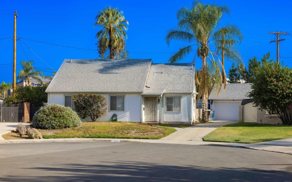 3647 Shasta Way, Riverside, CA 92506