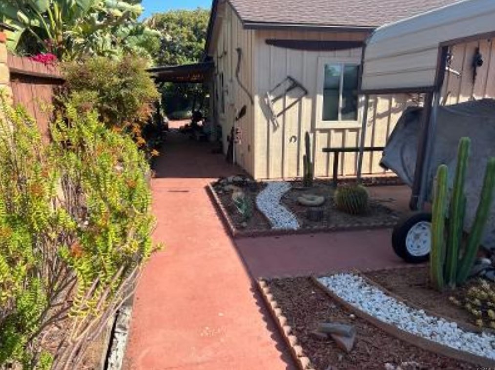 1075 Fig St, Escondido, CA 92026-3127
