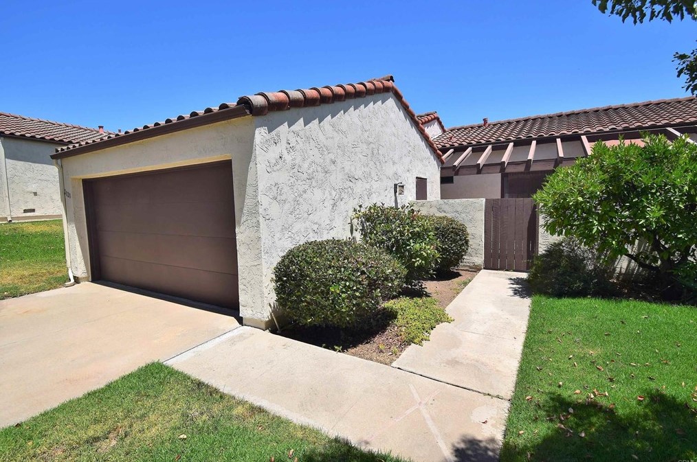 2020 Billy Gln, Escondido, CA 92026-1006