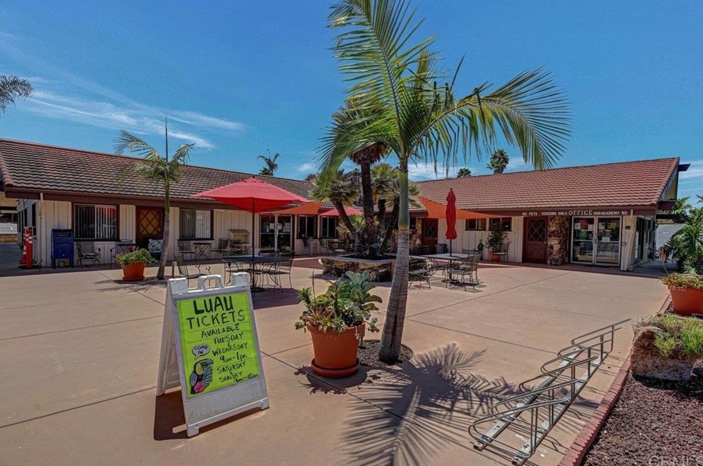 190 Flicker Ln, Oceanside, CA 92057