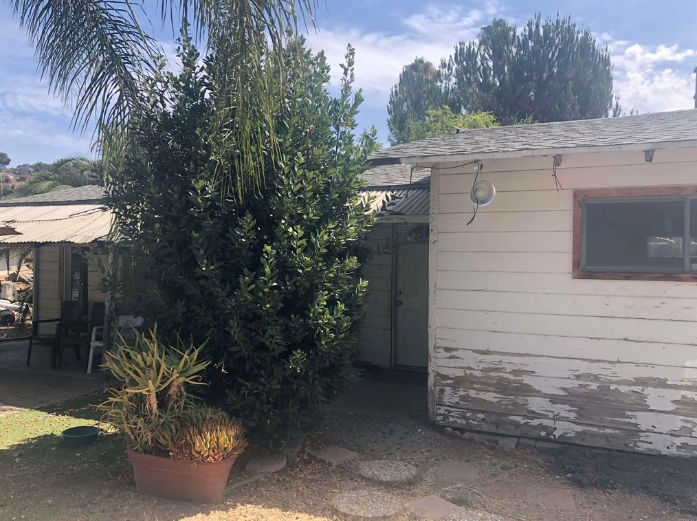 2928 Slivkoff Dr, Escondido, CA 92027-4244