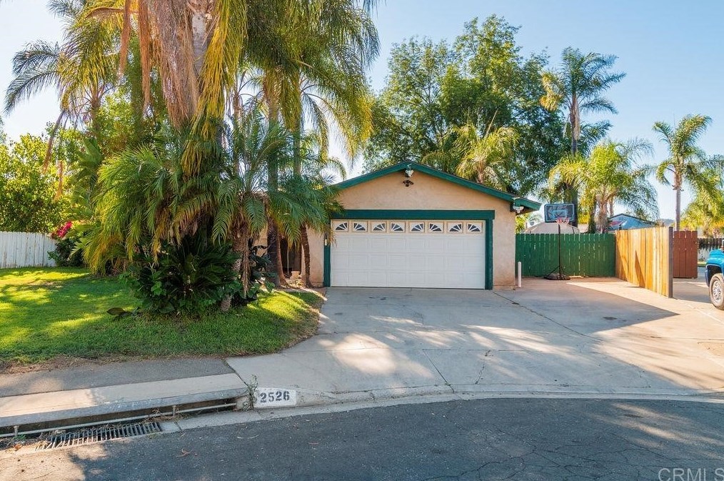 2526 Meadow Ln, Escondido, CA 92027-4237