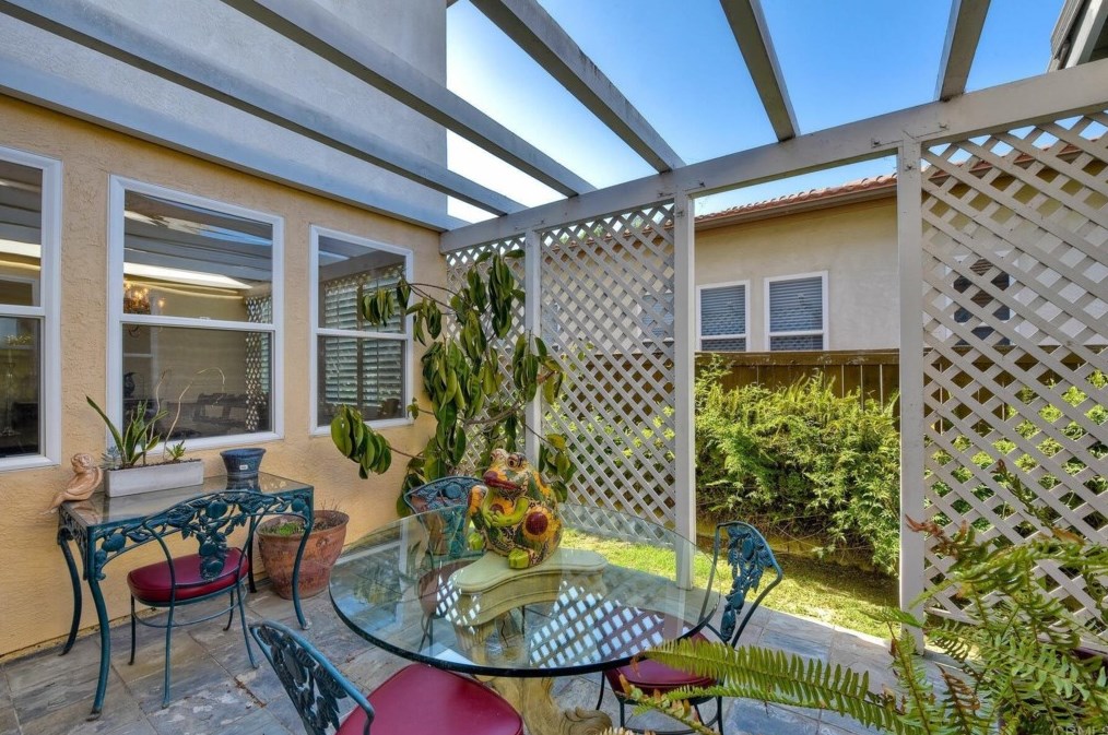 1118 Pacifica Ave, Chula Vista CA  91913-1550 exterior