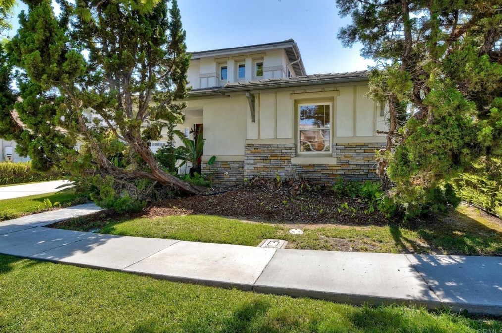 1118 Pacifica Ave, Chula Vista CA  91913-1550 exterior