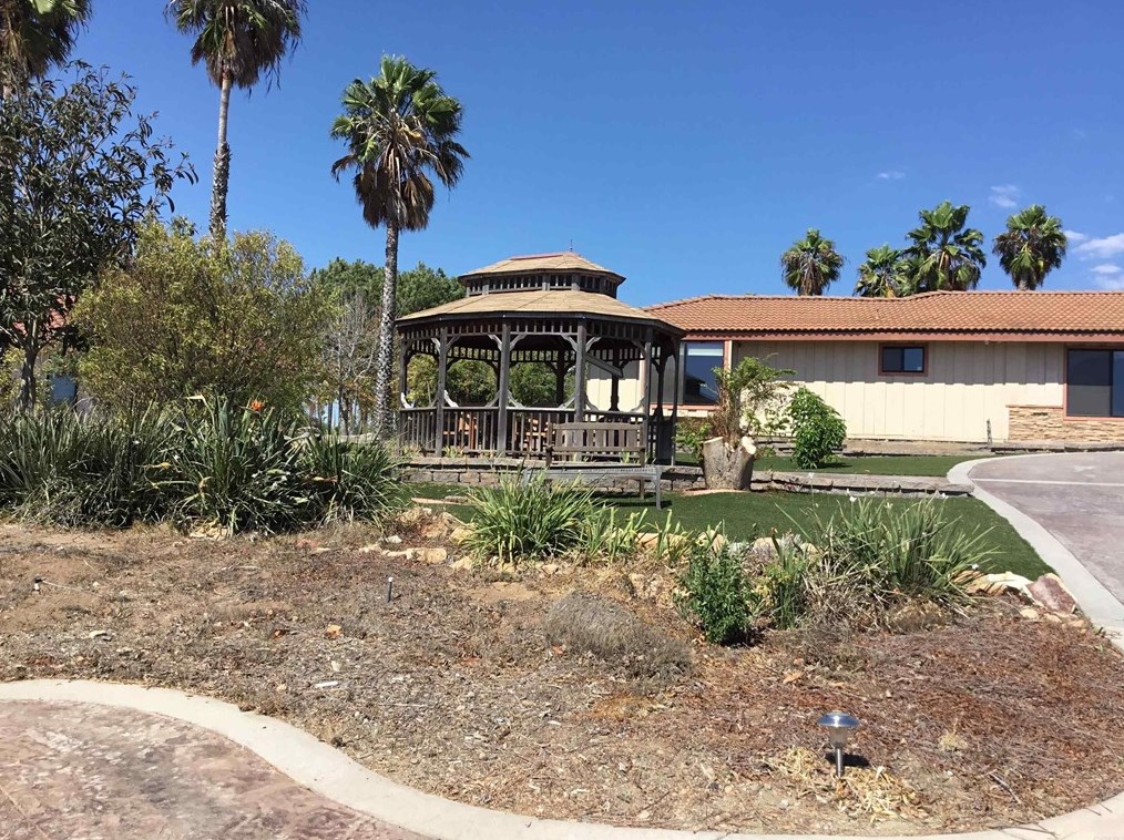 4592 Sleeping Indian Rd, Fallbrook CA  92028-8873 exterior