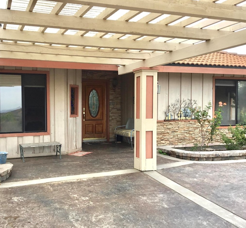4592 Sleeping Indian Rd, Fallbrook, CA 92028